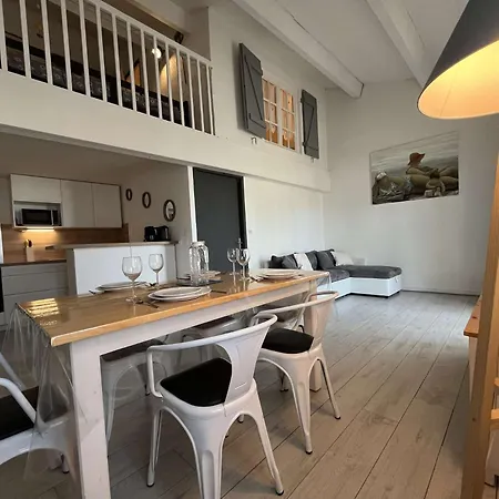 Apartment Appt T2 Bis Mezza 4 Couchages Ile De Re - Idr400-079 Saint-Martin-de-Re